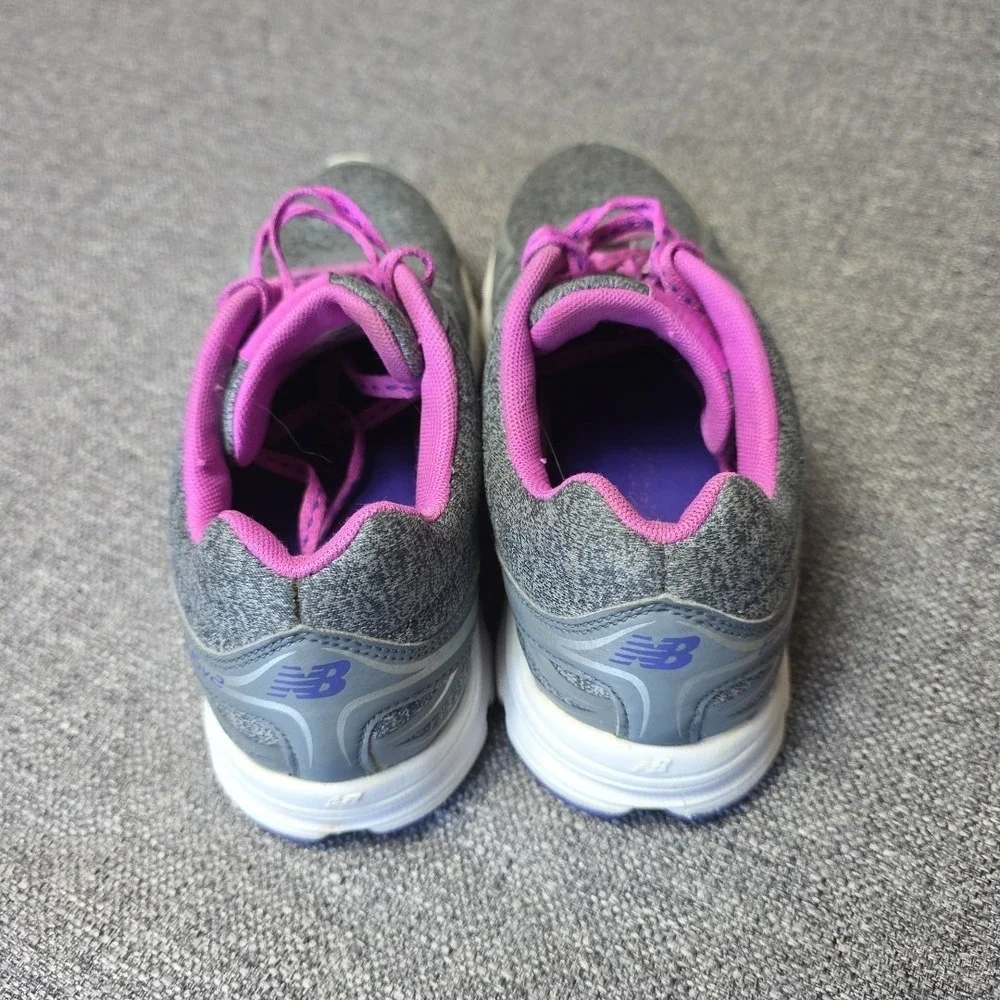 Women New Balance Running 645V2 Gray and Purple Athletic Shoe Size 7